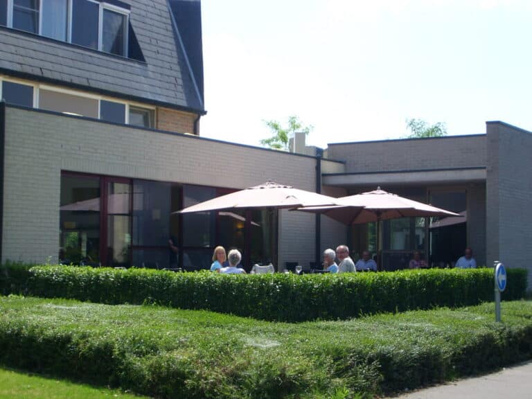 Exterieur in Laarsveld, Geel
