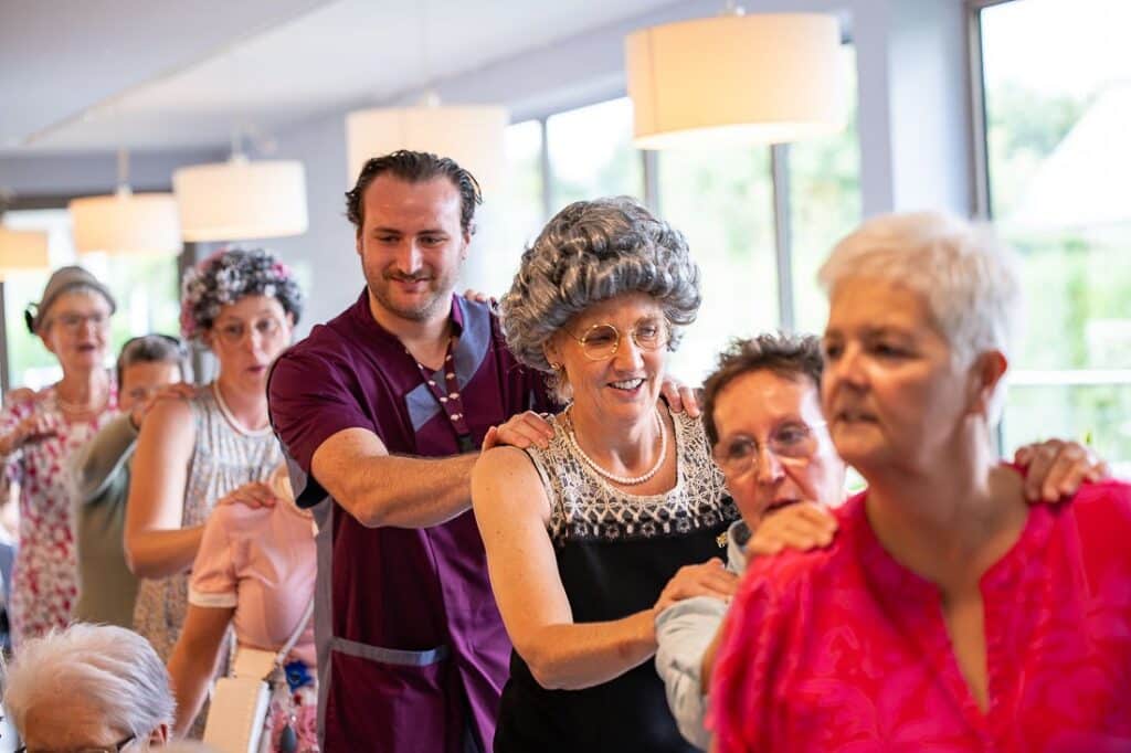Dagelijks leven in De Notelaar, Olen