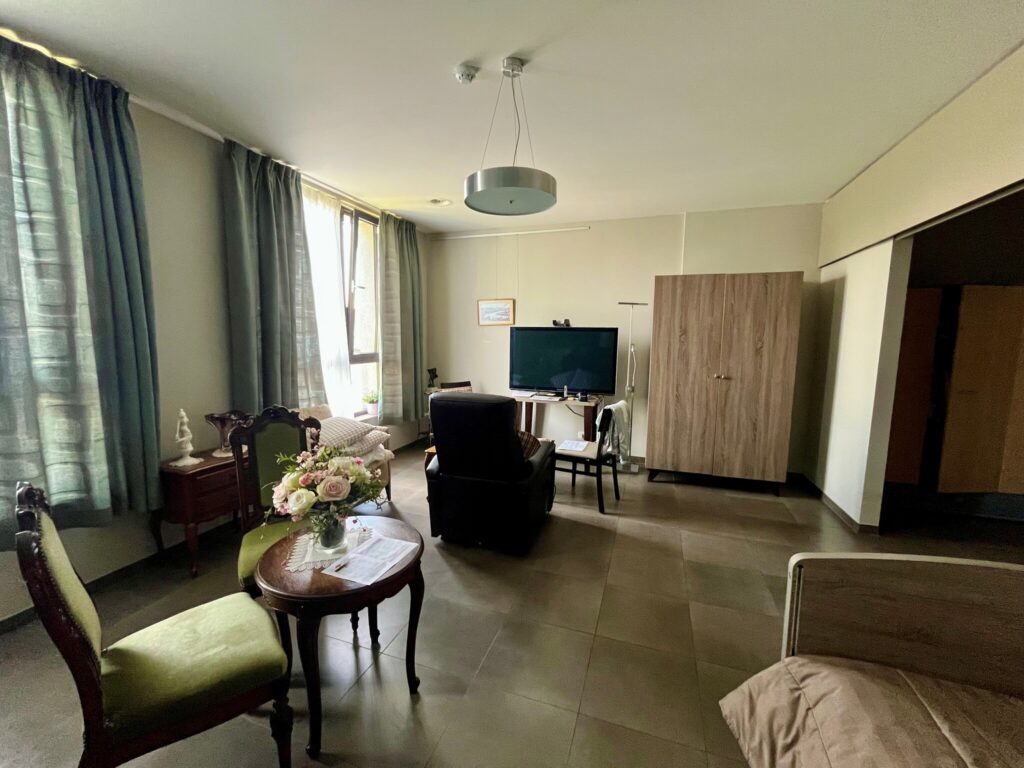 Kamer in De Wand, Laken
